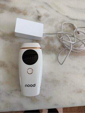 nood White & Rose Gold Corded Hair Removal Device